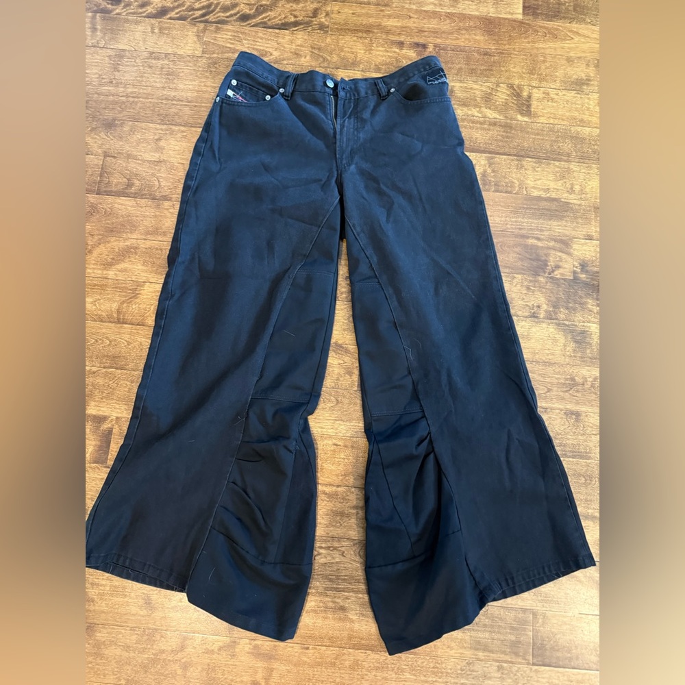 Black Wide-Leg Jeans